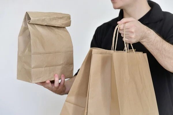 Produciamo anche borse take away.